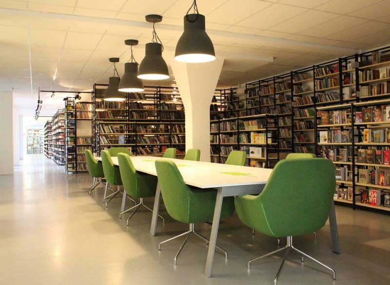 Des rayonnages pour une bibliothéque à Lyon