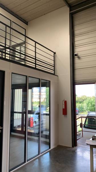 Aménagement d'espace de travail dans un atelier à Lyon