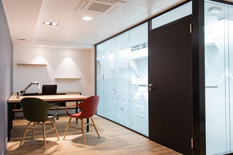 Découvrez notre Gamme de Portes Bois : Élégance, Performance et Adaptabilité