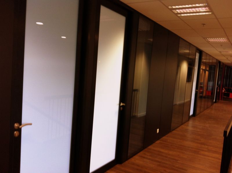 Aménagement d'un couloir en cloisons amovibles à Lyon