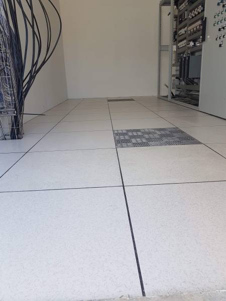 Plancher informatique près de Villefranche-sur-Saône