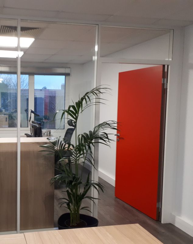 Installation de porte coloré à Lyon