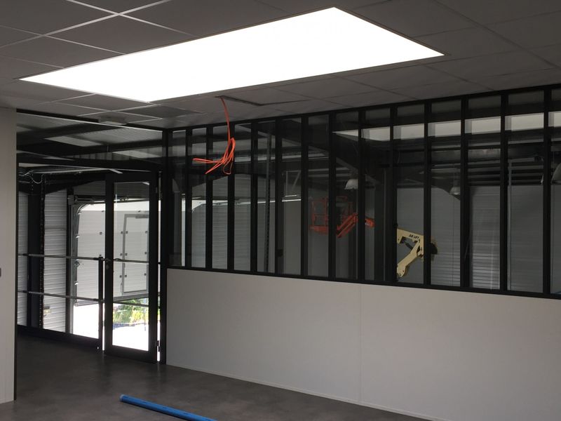 Cloison type verrière dans la Région du 74